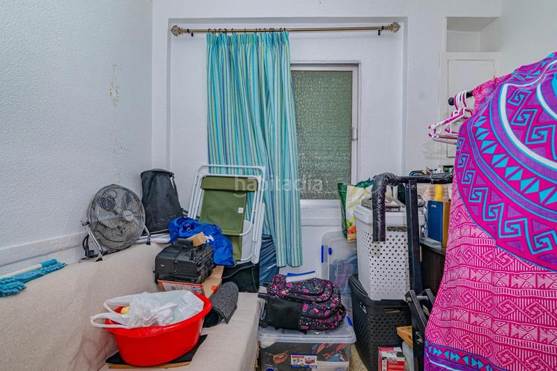 Foto e500625c-a453-4259-b507-ce7c1945d78e. Piso  en el zaidinlos carmenes en Barrio de Zaidín Granada