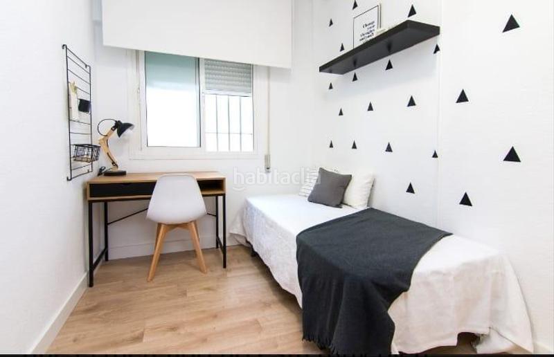 Foto 59d4bfec-9ac7-4f2b-a84d-8b44f62a4216. Rent flat in avenida avenida de madrid in San Ildefonso Granada