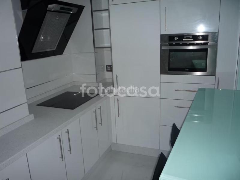 Foto 4431fd1f-a9f9-41da-9470-f94d923f9d17. Alquiler piso alquiler en gran via en Centro - Sagrario Granada