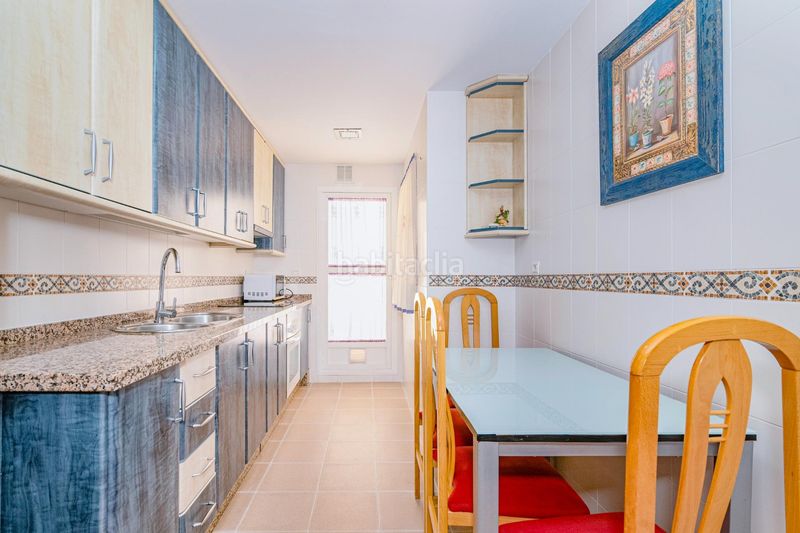 Foto fb907542-404a-4dbe-aa74-83de63bf1560. Pis a calle a Atarfe