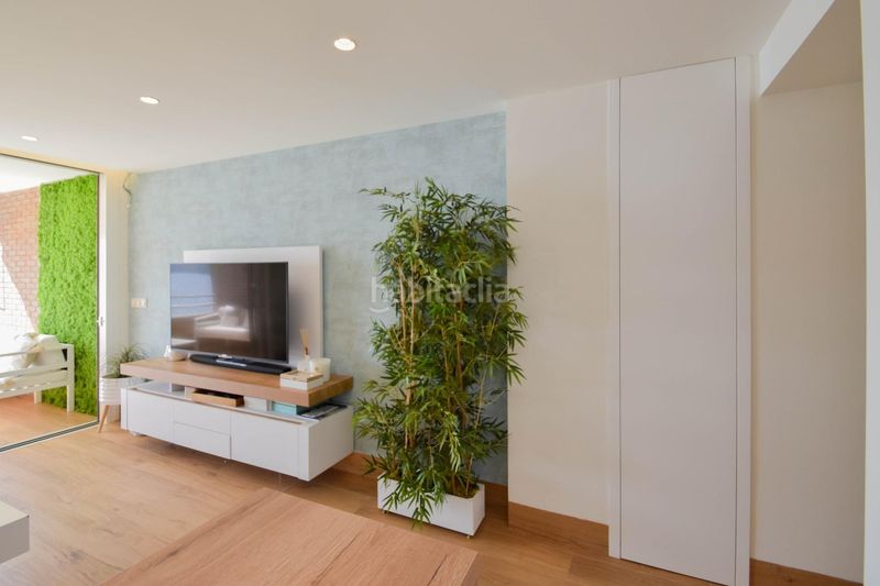 Foto e41e6e5c-d227-435d-8735-f82970f055b4. Pis amb piscina a Velilla - Velilla Taramay Almuñécar