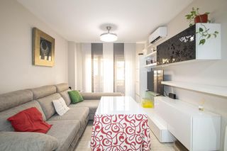 Flat  Calle tarifa (hi) 3. Buscas un piso con garaje para dos coches, trastero y listo para