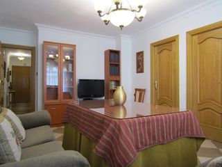 Lloguer Pis a Camino de Ronda. Piso junto hipercor