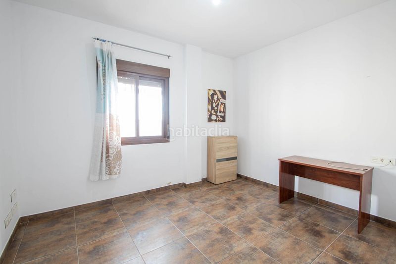 Foto 089f60e8-9120-4cf0-9a37-673ea80bc831. Casa adossada a calle cordoba a Güevéjar