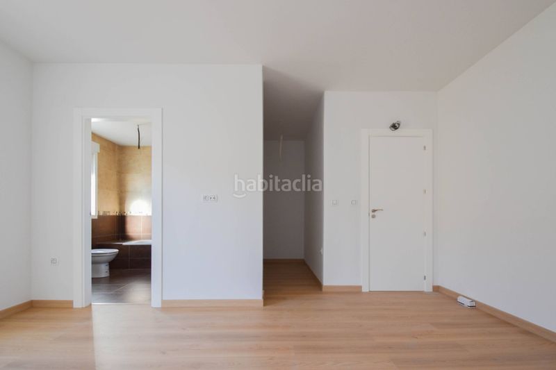 Foto 763146a6-7dd7-40ce-ab95-c9ab4d27c54b. Casa adossada a Atarfe