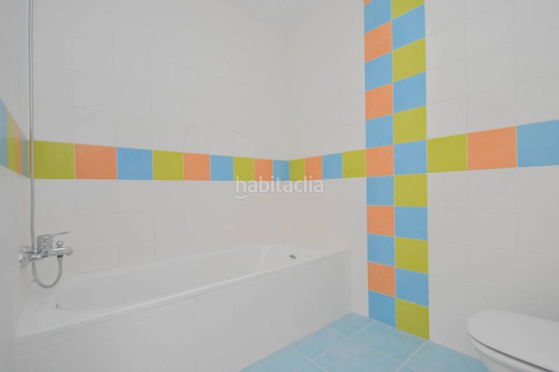 Foto bc8b1a6b-6fb5-4702-9d00-fe47962f5fac. Casa adossada a Atarfe