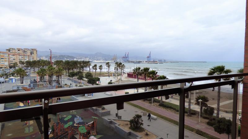 Foto db0133fa-0427-49f4-91eb-fe14e810e741. Pis a calle pacífico 3 a Paseo Marítimo Oeste - Pacífico Málaga