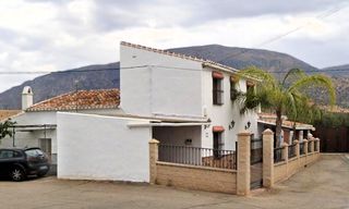 Haus  Travesía chorro bermejo 15. Casa en alora de 370m2 con parcela de 5600m2
