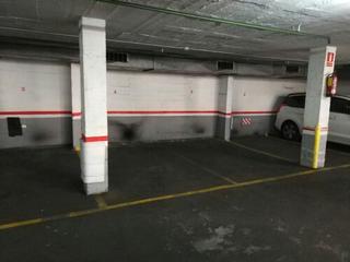 Parking voiture dans Carrer de sant dalmir 13