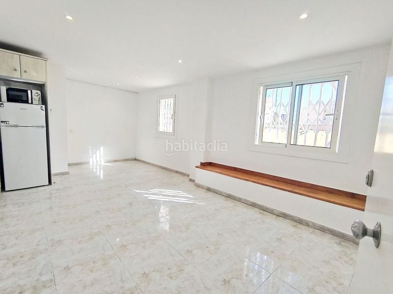 Foto 5c227504-0405-4691-b067-8598bfddf6cf. Piso en Carmel Barcelona