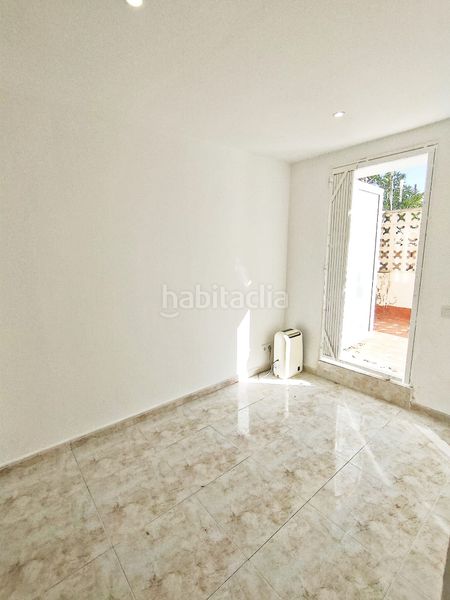 Foto c1f310aa-e864-4328-8363-d211bbca9c84. Piso en Carmel Barcelona
