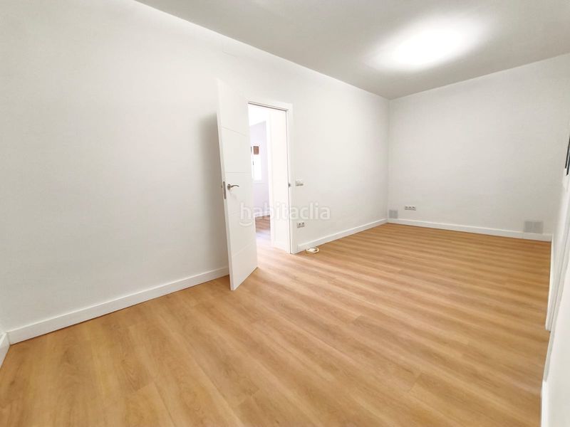 Foto ec5c96b2-e75e-4ea6-ab4a-457ff1be6b97. Piso en Carmel Barcelona