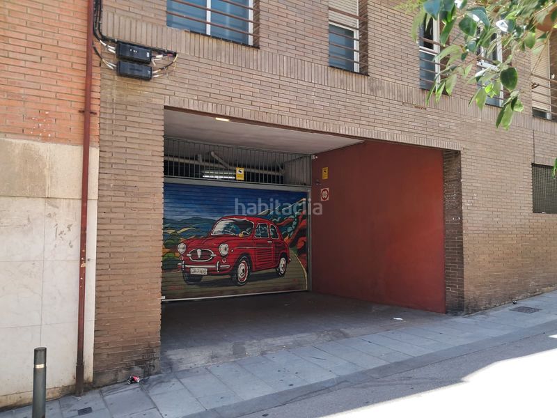 Foto 0008ccb4-498e-45c3-b9c1-f945296346f2. Aparcament cotxe a Carmel Barcelona