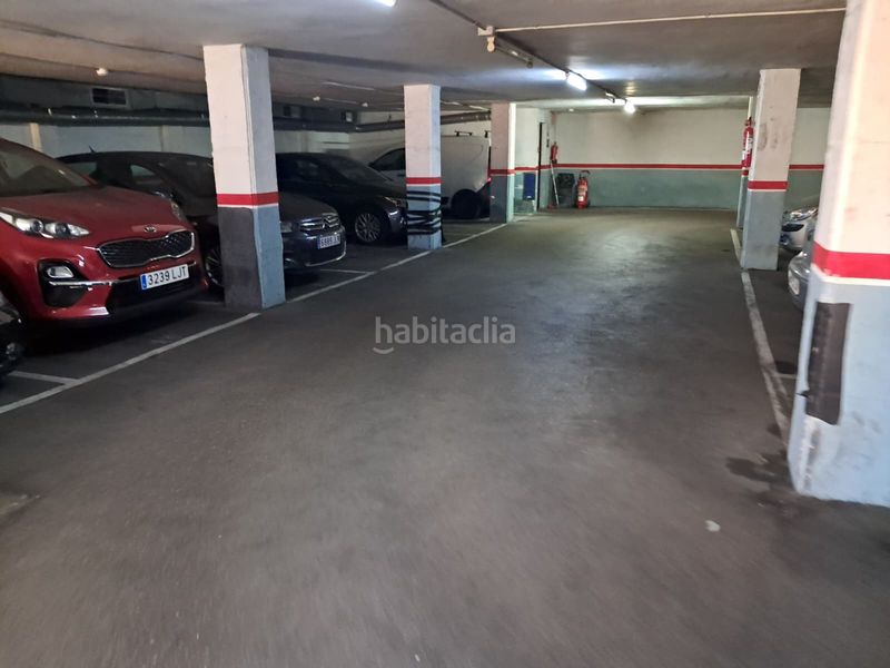 Foto 3ac9c1e6-6203-433e-8267-018c34475fa5. Aparcament cotxe a Carmel Barcelona