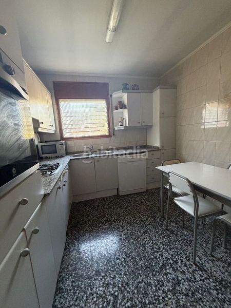Foto 3594ad16-0c92-4f6d-8821-5d4f0b8f60bb. Casa amb xemeneia aparcament a Vallirana