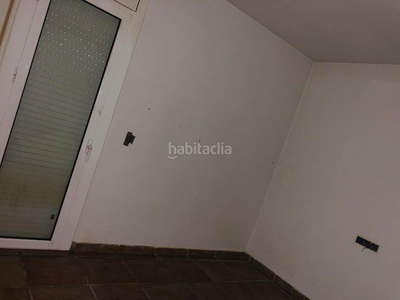 Foto 0482d678-8a9f-4140-bb2f-dc3deb6e0d98. Casa con piscina in Bisbal del Penedès (La)