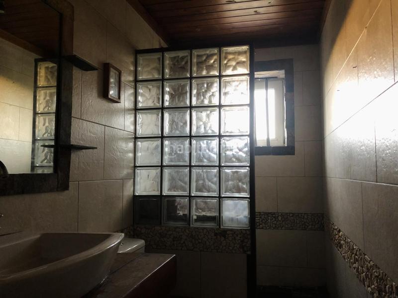 Foto 50e3b7c8-2a0b-44af-a6ce-cdc29801e7a6. Casa con piscina in Bisbal del Penedès (La)