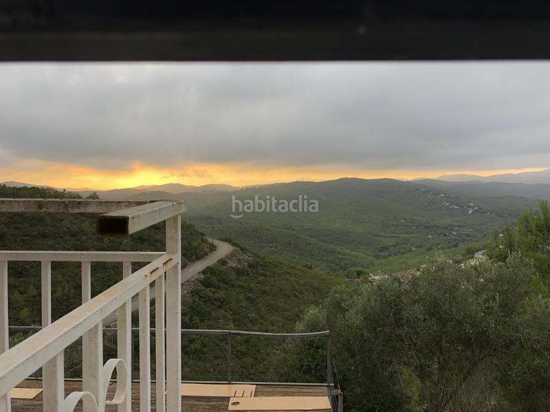 Foto ce3a4fca-c463-4c6a-bd5d-755481a97029. Casa con piscina in Bisbal del Penedès (La)