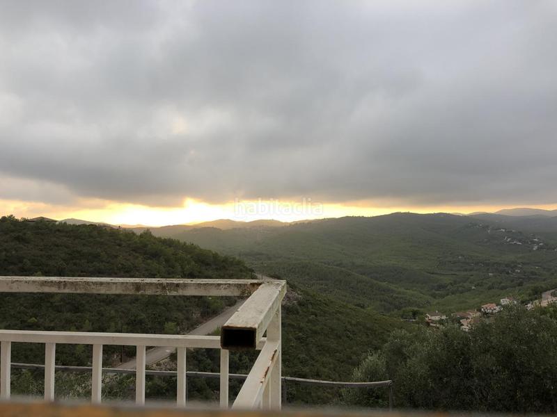 Foto f7cbbdc1-9042-45ea-a6cc-0672f75a7b37. Casa con piscina in Bisbal del Penedès (La)