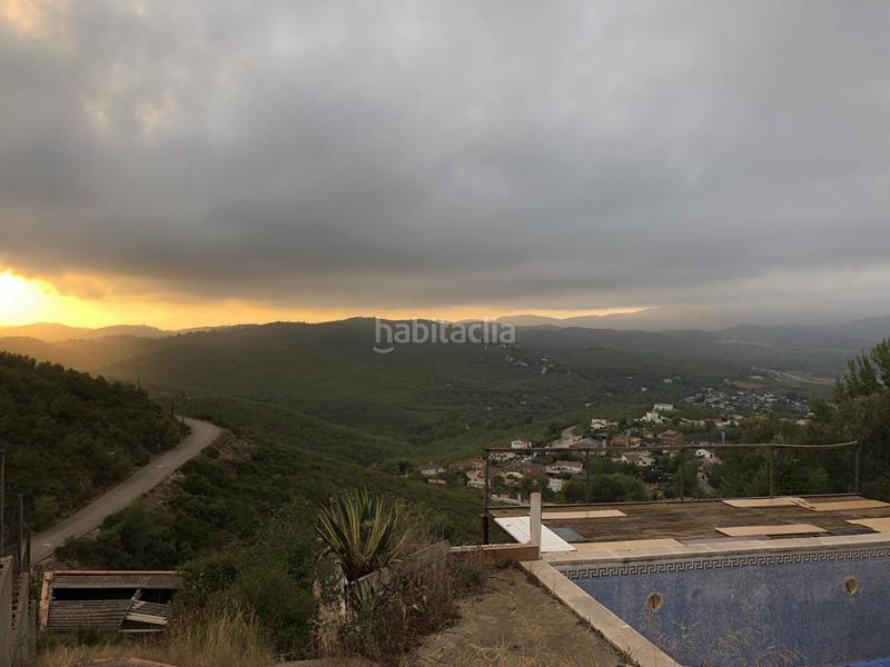 Foto fc744a7c-a795-41a7-ad79-c57d61c70134. Casa con piscina in Bisbal del Penedès (La)