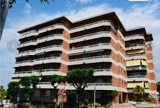 Rez-de-chaussée  Catalunya. Planta baja con espectacular terraza en tarragona