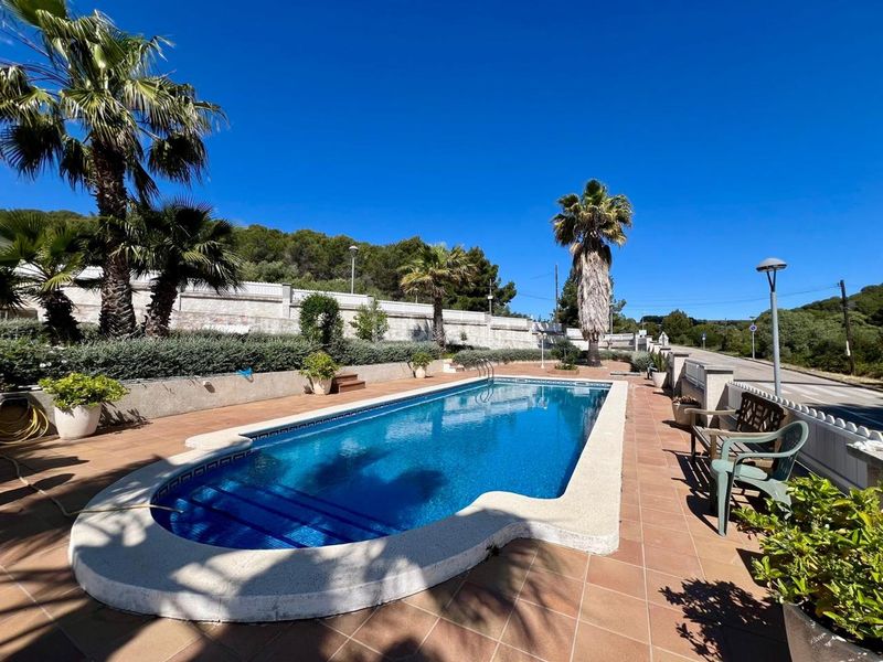 Foto 2153a426-2262-4696-9785-e2aeeea3e2a7. Casa amb calefacció aparcament piscina a Mas romeu Calafell