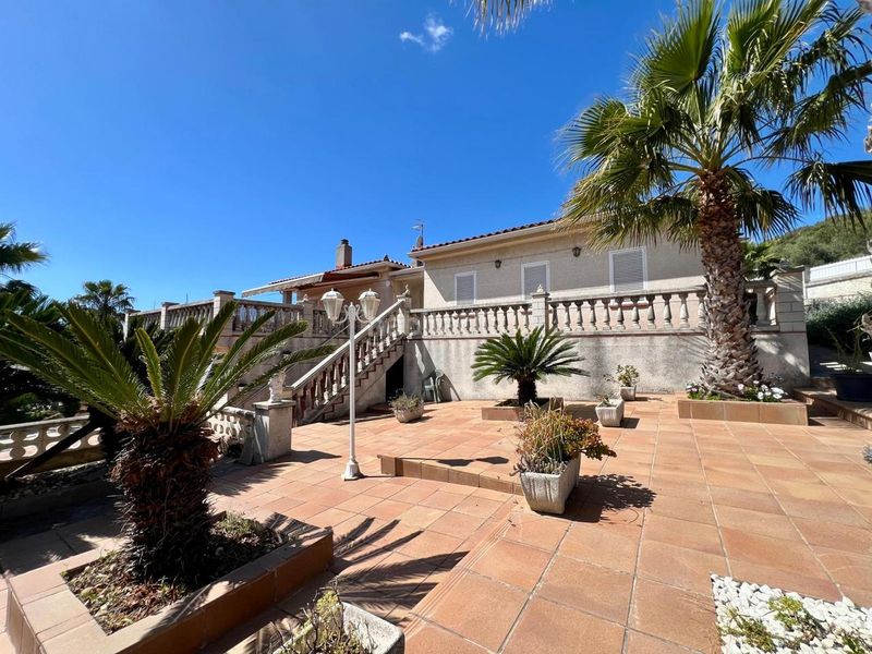 Foto a36acf0c-f88b-45dc-bd18-16e6195fc514. Casa amb calefacció aparcament piscina a Mas romeu Calafell
