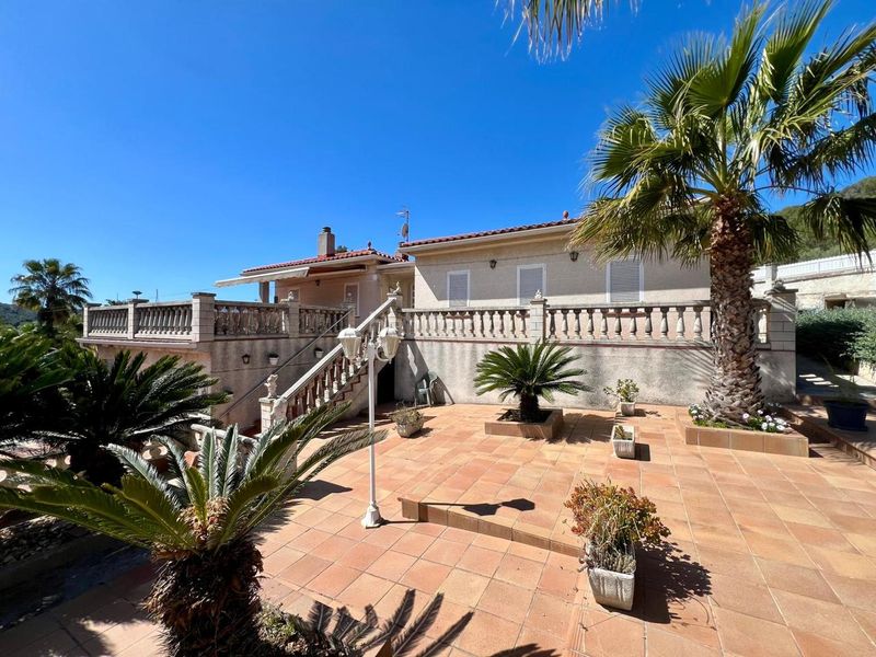 Foto b1d0d41b-4097-45ff-8c3c-d25014e24270. Casa amb calefacció aparcament piscina a Mas romeu Calafell
