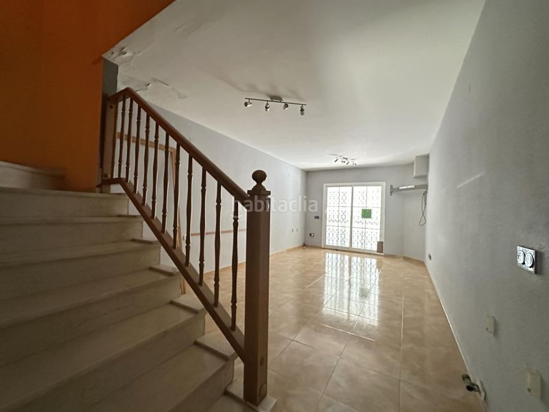 Foto b77c1fb6-cdee-49a0-b7fb-de14b18b7b7e. Casa aparellada amb aparcament piscina a Altafulla
