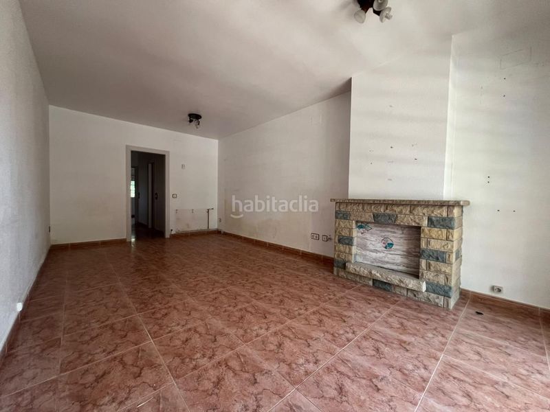 Foto 7e96a3ec-a615-47d9-92d0-5fe9e565a236. Casa con parcheggio in Cunit residencial Cunit