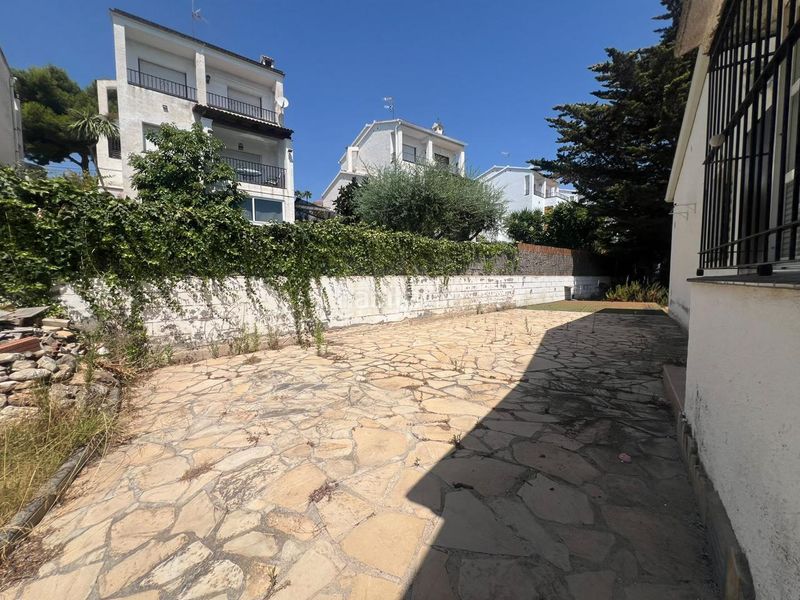 Foto f2092c41-7a92-4249-ba24-31408352bc30. Maison avec parking dans Cunit residencial Cunit