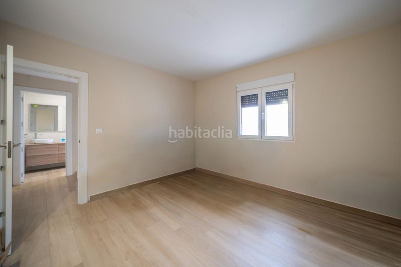 Foto 5f9cdda3-a5b1-4759-8b66-c61a02fc91ba. Casa amb aparcament a Dílar