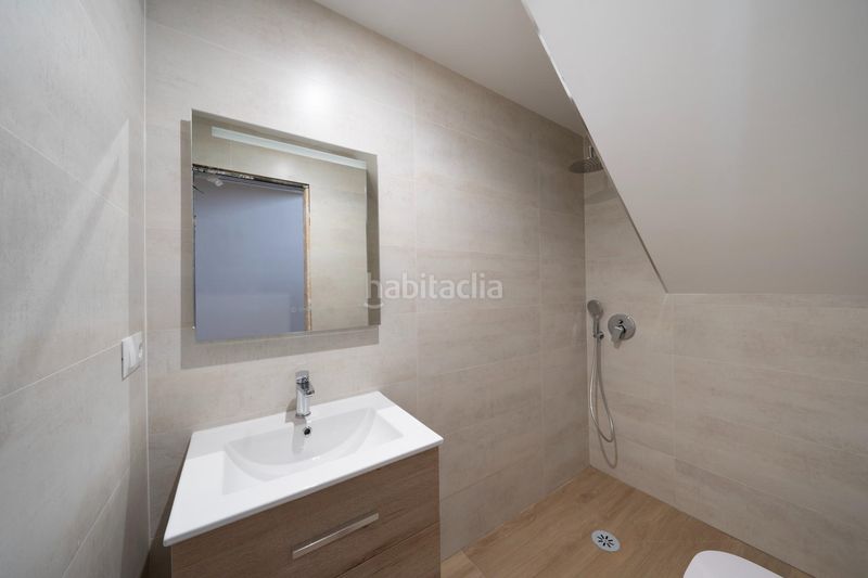 Foto c3d2275e-4881-4a16-a490-720de31a028c. Casa amb aparcament a Dílar