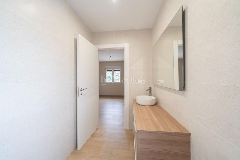 Foto f684cac5-9303-4377-a223-ed768e73a9d1. Casa amb aparcament a Dílar