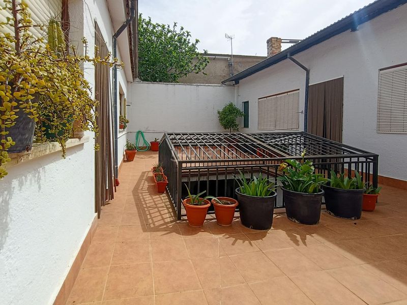 Foto b7dd1711-4fcb-402d-b4ac-30f7b4894ad1. Casa amb aparcament a Santa Fe