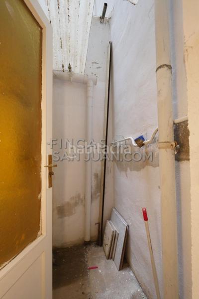 Foto 10732675-f16e-4951-a77e-bf09c0dc4f92. Locale commerciale in Centro San Juan de Alicante