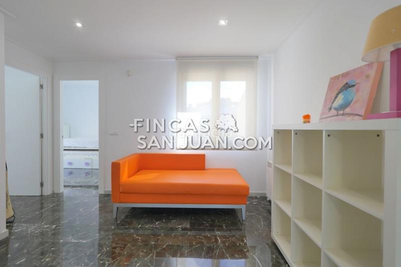 Foto 48a2f5b8-a561-46d9-8140-303b18a93cc4. Xalet amb calefacció aparcament piscina a Salafranca-Lloixa San Juan de Alicante