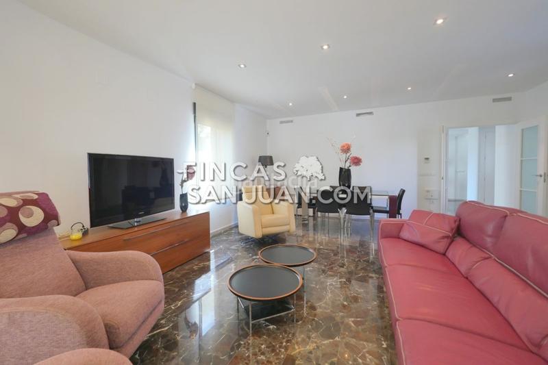 Foto 4b84cf9d-6dcf-4f76-8d1d-3a4f04d97a0d. Xalet amb calefacció aparcament piscina a Salafranca-Lloixa San Juan de Alicante