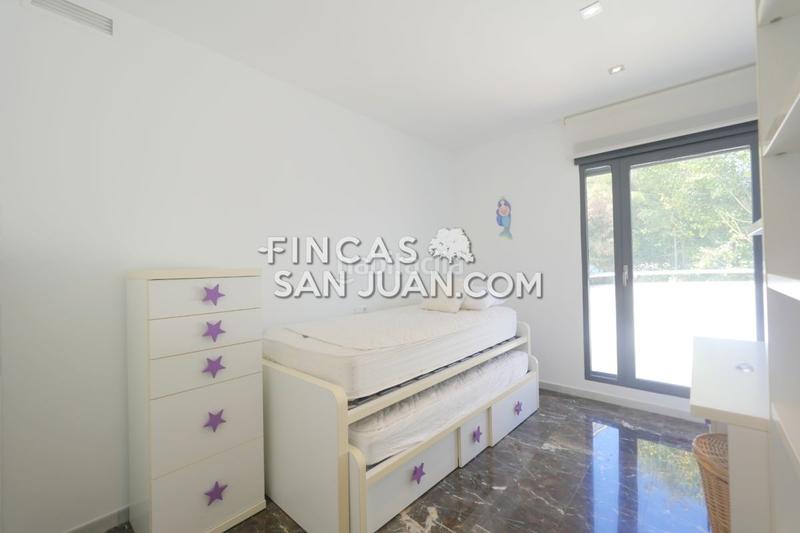 Foto 71c8f399-2fde-49e1-ab58-35c73094b3b4. Xalet amb calefacció aparcament piscina a Salafranca-Lloixa San Juan de Alicante