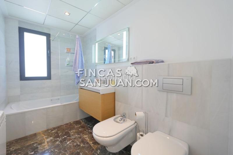 Foto 859342cf-4cc1-4094-9c8d-f8675daacfac. Xalet amb calefacció aparcament piscina a Salafranca-Lloixa San Juan de Alicante