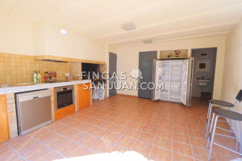 Foto cdc6e44d-8ef4-4d5a-833b-397d16fb5d36. Xalet amb calefacció aparcament piscina a Salafranca-Lloixa San Juan de Alicante