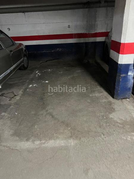 Foto c40352f8-0323-439c-a3dc-ea236d05acf8. Parking voiture dans Centro San Juan de Alicante