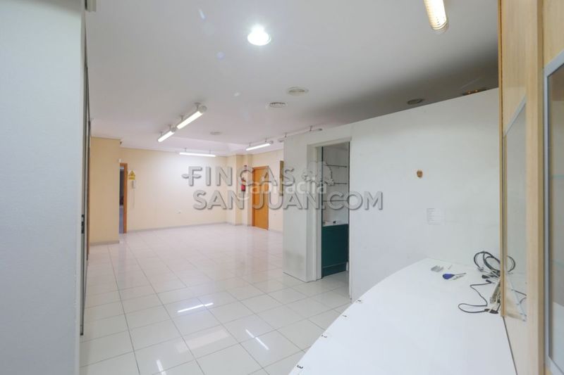Foto 7e0bf6b9-5a2a-4f60-b220-eebfa8929a84. Local comercial a Centro Mutxamel
