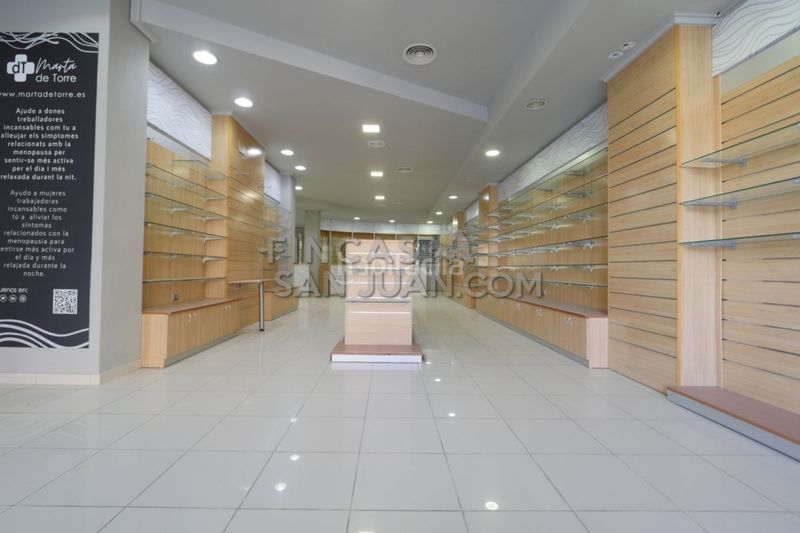 Foto abe055ff-2b22-4660-b597-ccd136d5c878. Local comercial a Centro Mutxamel