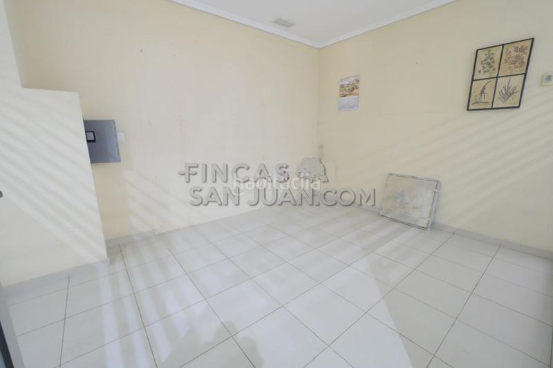 Foto bef15b49-a30c-4a92-8547-88796f224a41. Local comercial a Centro Mutxamel