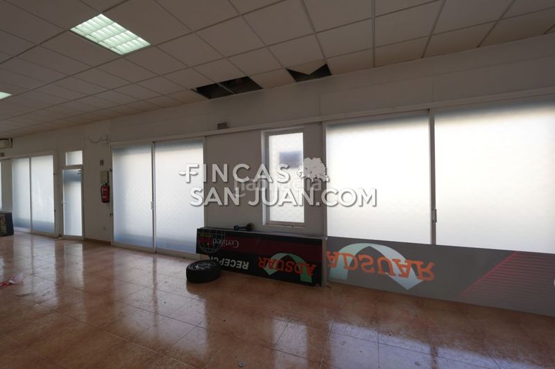 Foto 0ce77520-58ef-4d1c-99b2-fe7cab77fc8e. Local comercial a Campello Pueblo Campello (el)