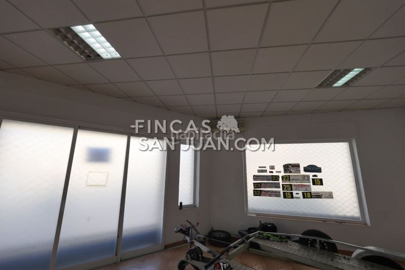Foto 55b67f06-11b0-4b5f-a381-681bdf2ccc51. Local comercial a Campello Pueblo Campello (el)