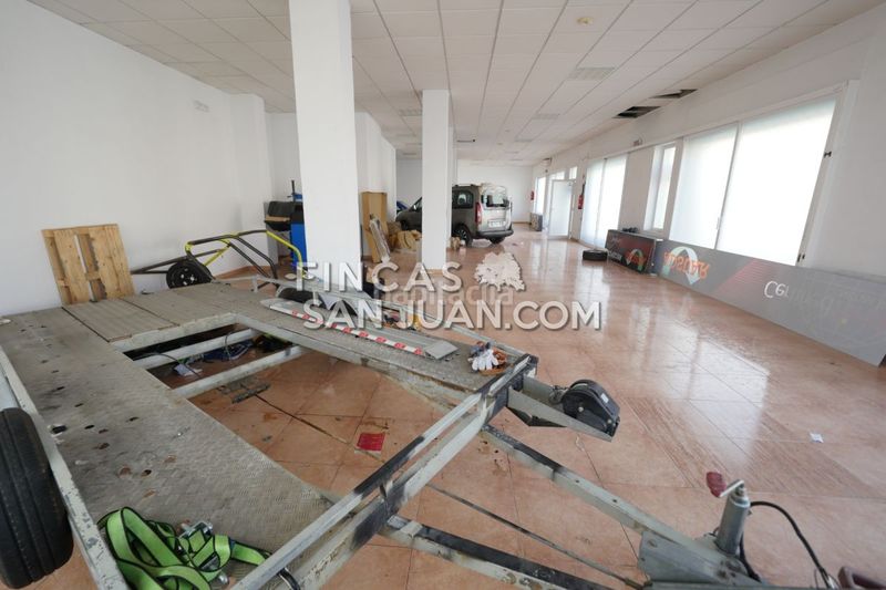 Foto cc6dc85c-2cd5-4a5d-ac71-a3fe0f20c166. Local comercial a Campello Pueblo Campello (el)