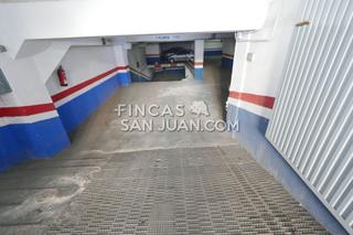 Parking voiture  De la constitucion. Garaje en venta en centro.