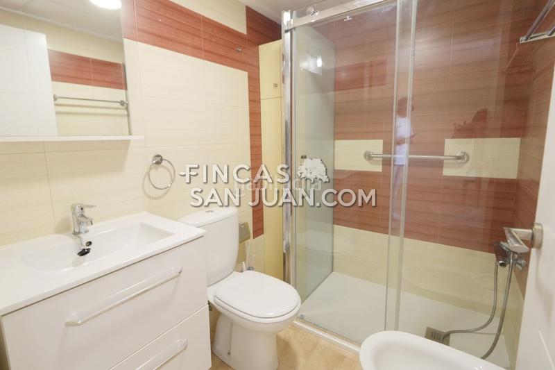 Foto c40b7f7c-ccbd-4f77-b4a3-4f227844a561. Appartamento con riscaldamento parcheggio in Campello Playa Campello (el)